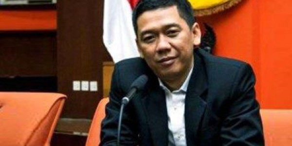 Penantian Panjang Pengganti Sandi