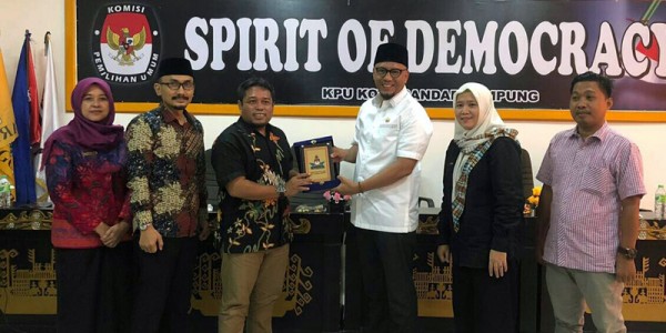 Anggota DPD RI Lampung, Ahmad Bastian Melakukan Kunjungan ke Kantor KPU Kota Bandar Lampung