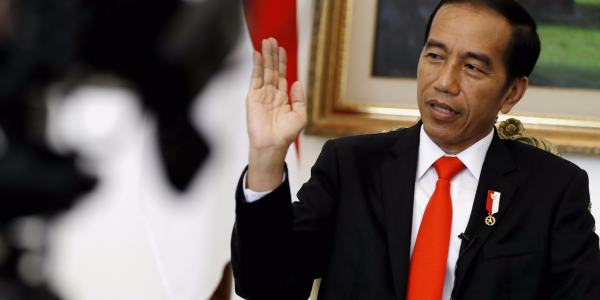 Jokowi Minta Pemda Tentukan Status Kedaruratan Masing-masing