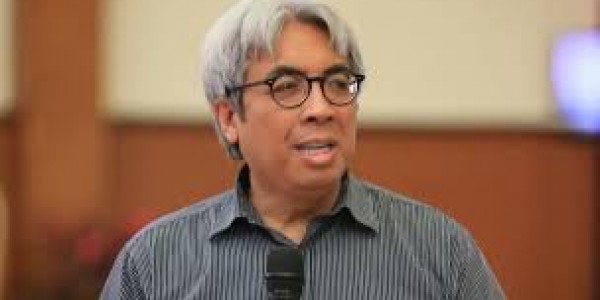 Aku Mataku Menetes pagi Ini