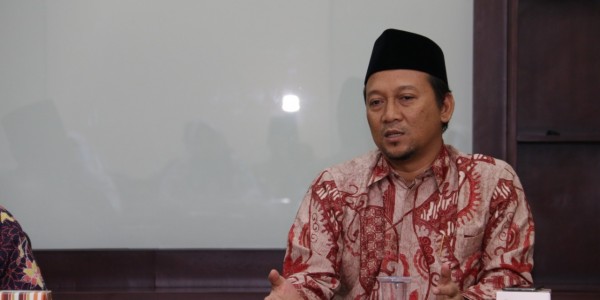 Gus Hilmy: Tidak Ada Alasan Menolak Jenazah Covid-19