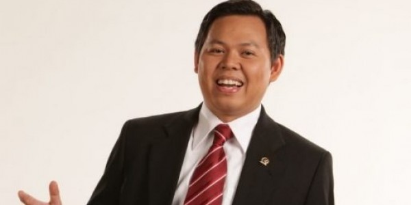 Jika Ini Perang, Kuburkan Para Tenaga Medis Di Makam Pahlawan
