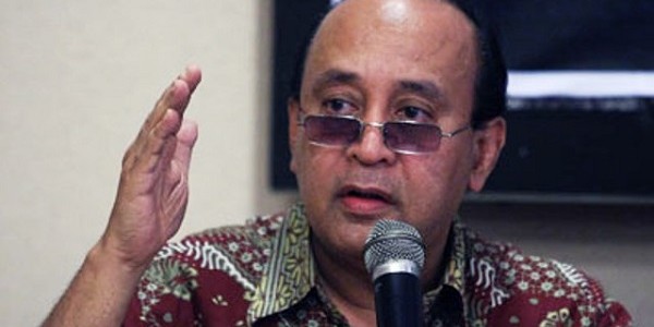Pusat Vs Pemda