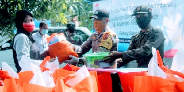 Bantu Kesulitan Warga, PT. FIF GROUP Indonesia Cabang Subang Salurkan 415 Sembako