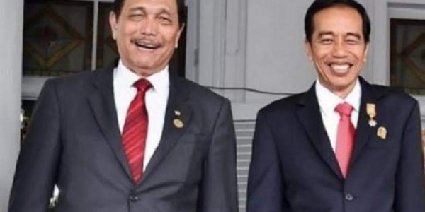Siapa Nyungsep Luhut Atau Jokowi ?