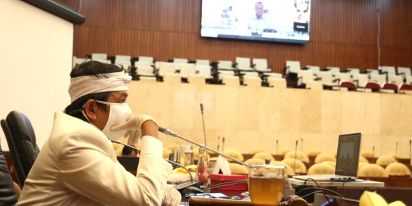 Komisi IV DPR Raker Vertual Dengan Menteri KKP