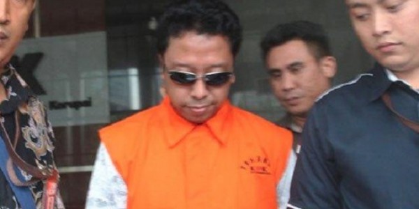Romahurmuziy Dibui Cuma 1 Tahun, ICW: Kades Korupsi 30 Juta  Divonis 4 Tahun