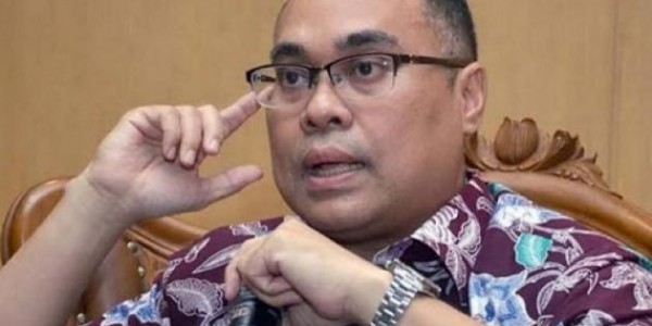 Hikmahanto: Tak Mudah Gugat Cina Terakit Corona