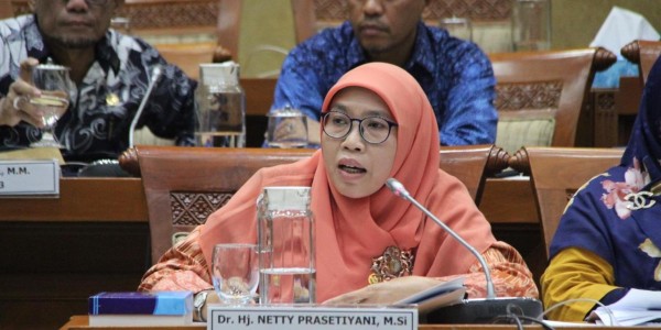 PKS: Relaksasi PSBB Terburu-buru dan Terkesan Sembrono