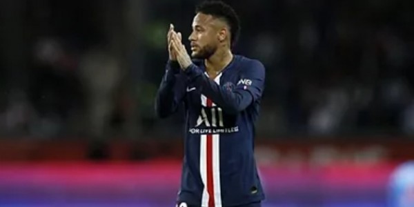 Dikabarkan Hijrah ke Barca, Paredes Klaim Neymar Tetap Bertahan di PSG