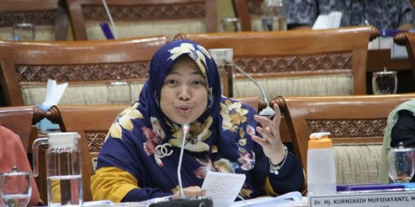 Angka Positif Covid-19 Meningkat Tinggi, DPR: Massifkan Uji PCR dan Disiplin PSBB