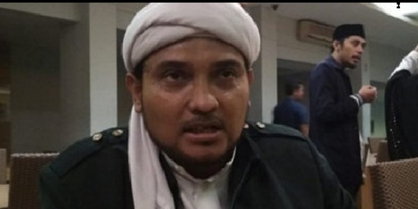 Menag Imbau Salat Id di Rumah, Novel: Siap-siap Berhadapan dengan Umat Islam