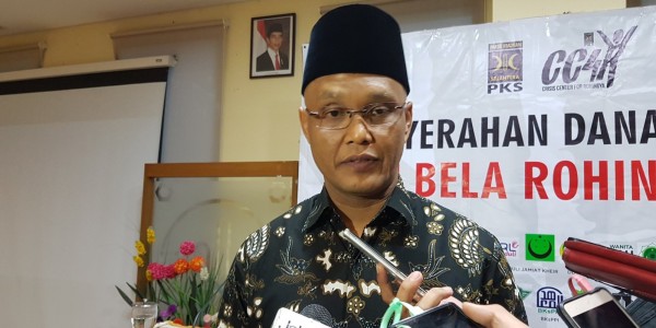 Wacana Jokowi 'Hidup Berdampingan Dengan Corona, Tak Ada Urgensinya 
