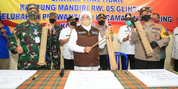 Bareng Khofifah, Forkopimda Jatim Kunjungi Kampung Tangguh