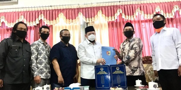 LaNyalla Janji Bawa Persoalan DPRD Dan Pemkab Jember Ke Presiden