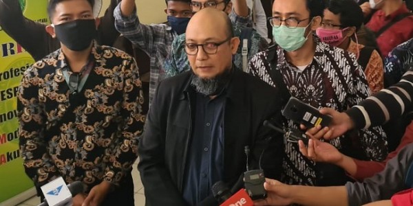 Penyerang Novel Dituntut Ringan, Pengacara: Sudah Diduga dari Awal