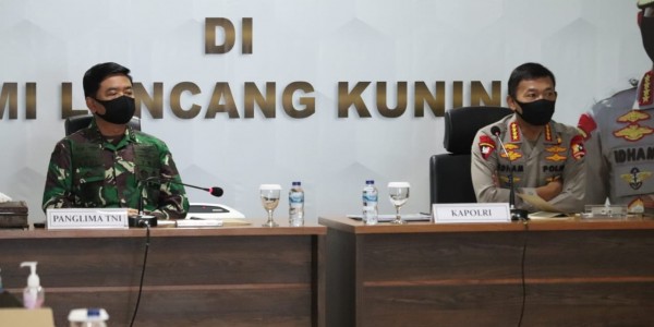 Panglima TNI dan Kapolri Rapat Bersama Bahas Covid-19 dan Karhutla