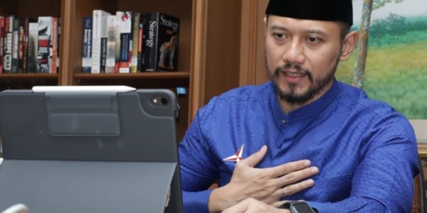 Pramono Edhie Dikuburkan Jam 2 di Samping Makan Ani Yudhoyono