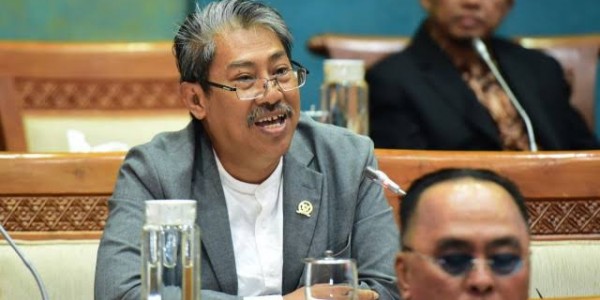 PKS Ingatkan Pemerintah Jangan Obral BUMN Migas kepada Asing