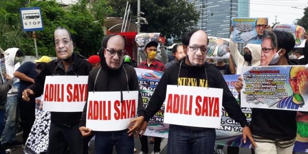 Mandi Kembang, Aktivis Bertopeng Novel Ingatkan Kasus Bengkulu