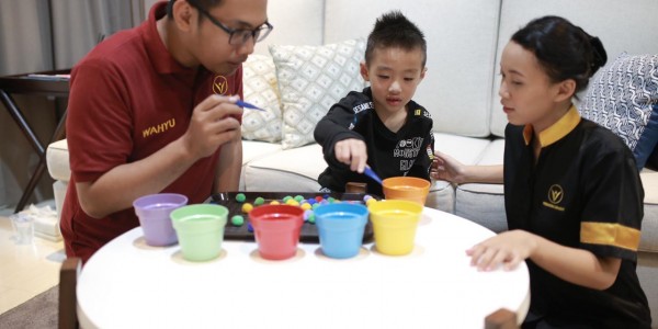 Sulit Asuh Anak di Masa Pandemi, Premium Nanny PT Val Konsultan Solusinya