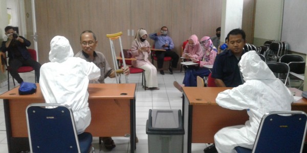 Rapid Test Gratis di Kampus IBM Bekasi