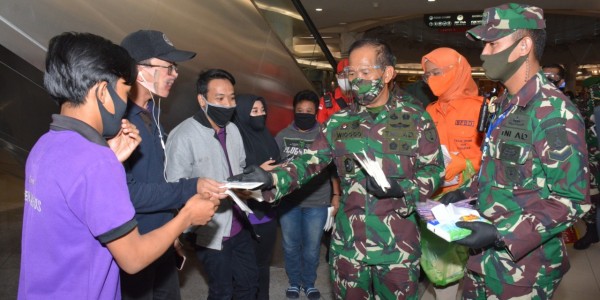 Bangun Kesadaran Masyarakat, Pangdam Brawijaya Pakai Cara Humanis