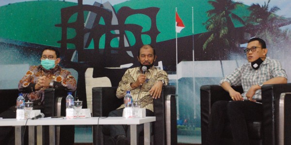 Diskusi  “Pandemi dan Situasi Politik Internasional”