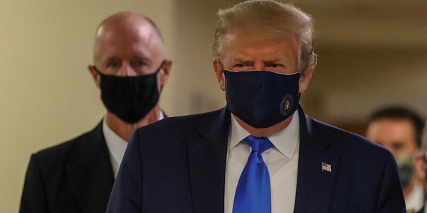 Corona Tembus 3 Juta Orang, Akhirnya Trump Pakai Masker Juga