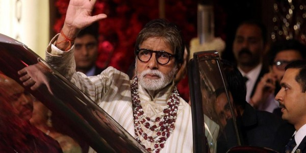 Aktor India Amitabh Bachchan Positif Corona