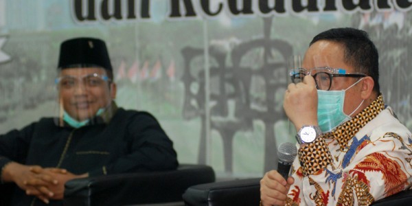 Diskusi Empat Pilar MPR  " Membentuk Karakter Bangsa: Pancasila Masuk Kurikulum Pendidikan?"
