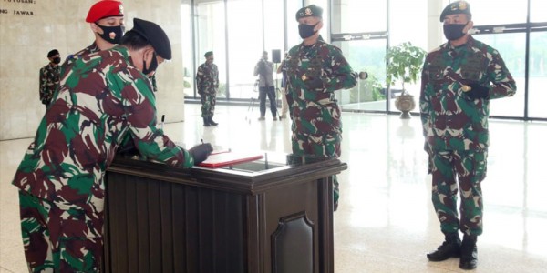 Panglima TNI Pimpin  Sertijab Alih Kodal PPRC TNI