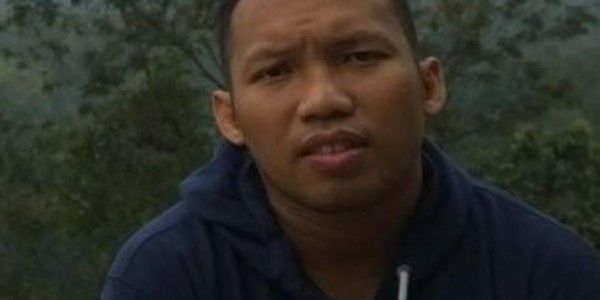 Untuk Para Mahasiswa, Lemparkan Almamatermu Jika Sikap Kritis Menumpul