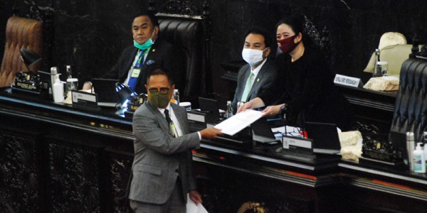 Rapat Paripurna Ke 19 Dan Sidang Penutupan Massa Reses Tahun Sidang 2019-2020