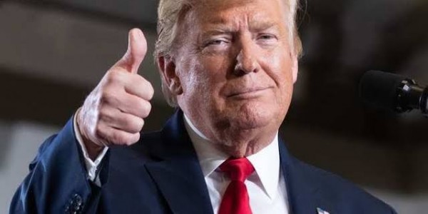 Trump Batalkan Konvensi Partai Republik di Florida