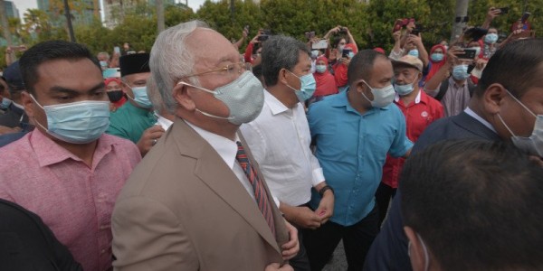 Najib Razak Dihukum 12 Tahun dan Denda Rp 718 Miliar