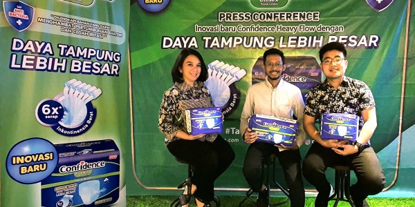 PT Softex Indonesia Perkenalkan Confidence Adult Pants Heavy Flow untuk Lansia Penderita Inkontinensia Urine 