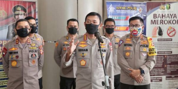 Mabes Polri Mutasi Perwira, Suami Jaksa Pinangki Diistimewakan? 
