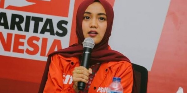 Berikan Bintang Jasa ke 22 Nakes, PSI Apresiasi Presiden Jokowi