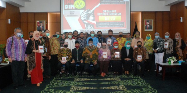 Peluncuran Dan Bedah Buku " Bunga Rampai " IKADIM UNJ