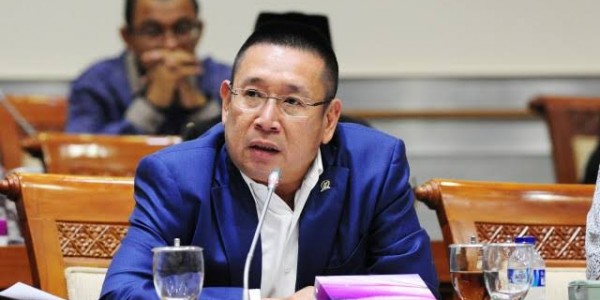 Komisi III: Bareskrim Jangan Setengah Hati Periksa Aparat Imigrasi