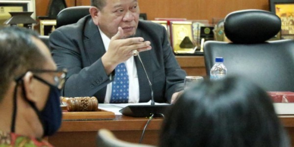 LaNyala : Indonesia Memanggil 8 Juta Saudagar Bugis Makasar