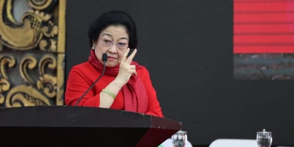 Mega Ke KAMI: Kayaknya Ada Yang Ingin Jadi Presiden Ya?