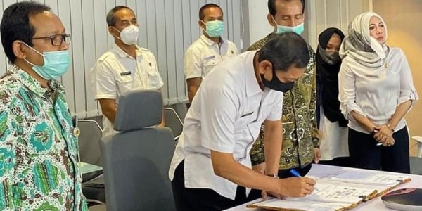 Pemkab Karawang Tandatangani Kerja Sama Optimalisasi Pemungutan Pajak