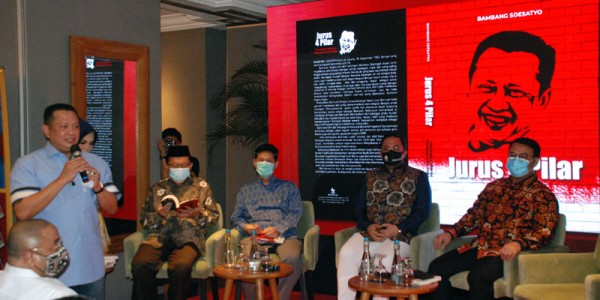 Bamsoet Luncurkan Dua Buku