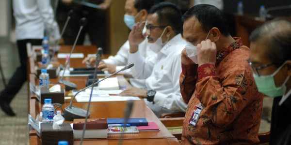 Ketua KPK  Dan Jaksa Agung  Raker Dengan Komisi  III DPR