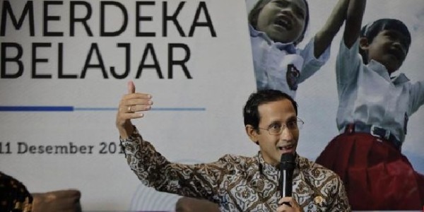 Eko Prasetyo: Merdeka Belajar Nadiem Tidak Miliki Naskah Akademik yang Jelas
