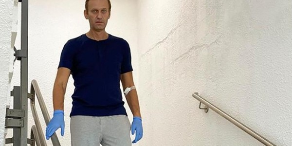 Sembuh Dari Racun, Oposisi Rusia Navalny Sudah Bisa Jalan