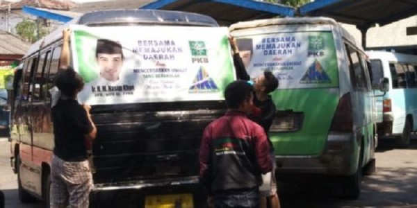 Anggota DPR Ini Bantu Pembangunan Masjid di Bondowoso