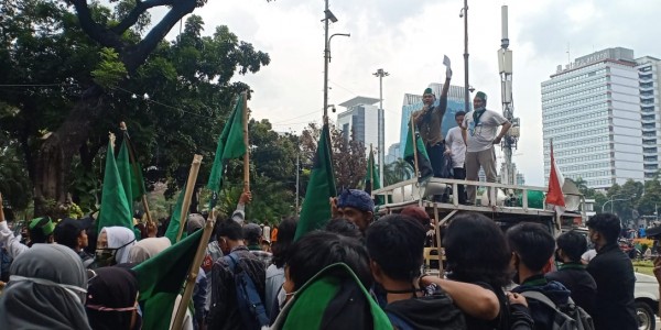 PB HMI Desak Jokowi-KH Ma'ruf Amin Keluarkan Perppu Pembatalan UU Ciptaker